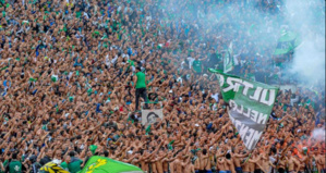 Voici la surprise du Raja de Casablanca pour la famille de Nora, la défunte supportrice Voici la surprise du Raja de Casablanca pour la famille de Nora, la défunte supportrice