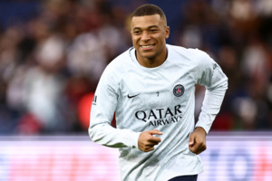 Mbappé a informé le PSG de la fin de son contrat actuel en 2024 Mbappé a informé le PSG de la fin de son contrat actuel en 2024