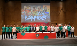 Fouzi Lekjaa réserve un accueil triomphal à l'équipe nationale de futsal Fouzi Lekjaa réserve un accueil triomphal à l'équipe nationale de futsal
