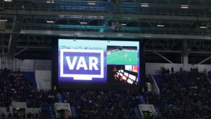 Botola Pro : l'AS FAR presque champion avec l'aide de la VAR !? Botola Pro : l'AS FAR presque champion avec l'aide de la VAR !?