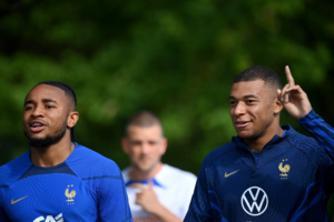 Angleterre : Chelsea officialise le recrutement du Français Christopher Nkunku Angleterre : Chelsea officialise le recrutement du Français Christopher Nkunku