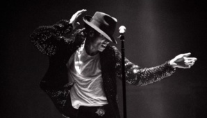 Un chapeau de Michael Jackson aux enchères en septembre à Paris Un chapeau de Michael Jackson aux enchères en septembre à Paris