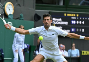 Wimbledon : Djokovic perd un set mais passe en quarts Wimbledon : Djokovic perd un set mais passe en quarts