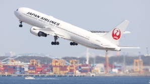 Japan Airlines propose une idée surprenante pour réduire le poids des bagages à vêtements