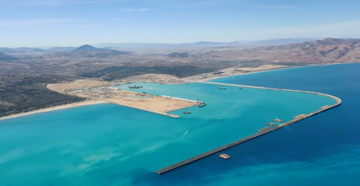 Les travaux du nouveau port de Nador avance bien Les travaux du nouveau port de Nador avance bien