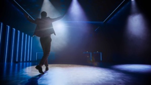 Les One Man Shows : Quand l'artiste brille en solo Les One Man Shows : Quand l'artiste brille en solo