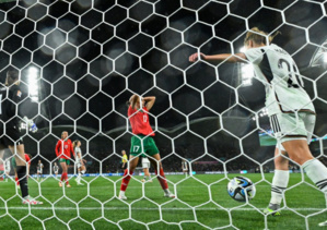 Mondial féminin : pour leur première apparition, les Lionnes battues lourdement par l’Allemagne Mondial féminin : pour leur première apparition, les Lionnes battues lourdement par l’Allemagne