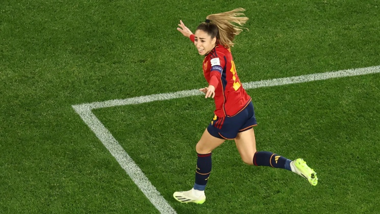 Olga Carmona célèbre son but contre l'Angleterre en finale de Coupe du monde, à Sydney, le 20 août 2023. ( Ph : DAVID GRAY / AFP)