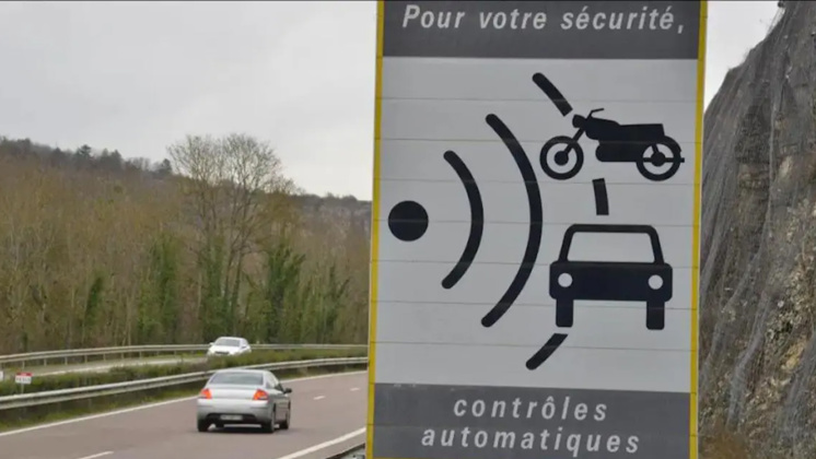 Caméras radar assistées par intelligence artificielle : un outil efficace pour la sécurité routière Caméras radar assistées par intelligence artificielle : un outil efficace pour la sécurité routière
