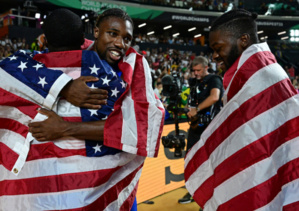 Mondiaux d'athlétisme : les Etats-Unis titrés sur le 4x100 m, triplé pour Lyles et doublé de Richardson Mondiaux d'athlétisme : les Etats-Unis titrés sur le 4x100 m, triplé pour Lyles et doublé de Richardson