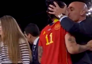 Baiser forcé : l’ONU regrette la persistance du «sexisme» dans le sport Baiser forcé : l’ONU regrette la persistance du «sexisme» dans le sport