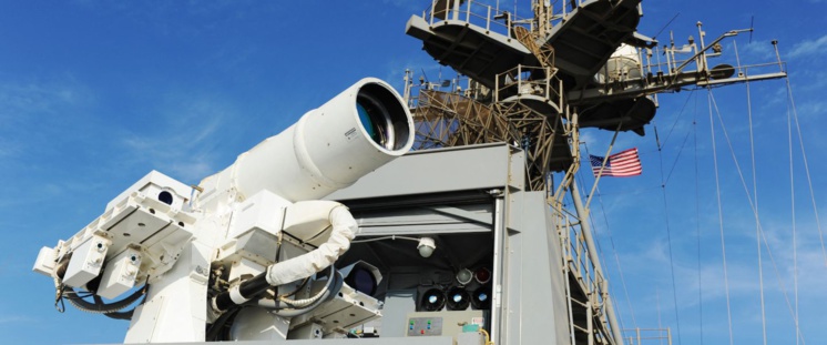L'US Navy fait une démonstration de son canon laser