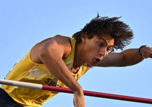 Athlétisme : Duplantis établit un nouveau record du monde du saut à la perche Athlétisme : Duplantis établit un nouveau record du monde du saut à la perche