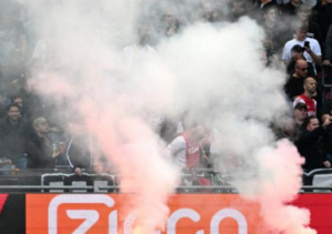 Pays-Bas : la fin du match Ajax-Feyenoord jouée mercredi à huis clos Pays-Bas : la fin du match Ajax-Feyenoord jouée mercredi à huis clos