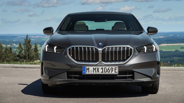 BMW lance 530e et 550e xDrive : des hybrides à l'autonomie électrique impressionnante BMW lance 530e et 550e xDrive : des hybrides à l'autonomie électrique impressionnante