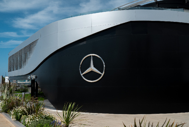 Pour ses 60 ans : Auto Nejma inaugure son flagship store Mercedes-Benz sur la Corniche de Casablanca Pour ses 60 ans : Auto Nejma inaugure son flagship store Mercedes-Benz sur la Corniche de Casablanca