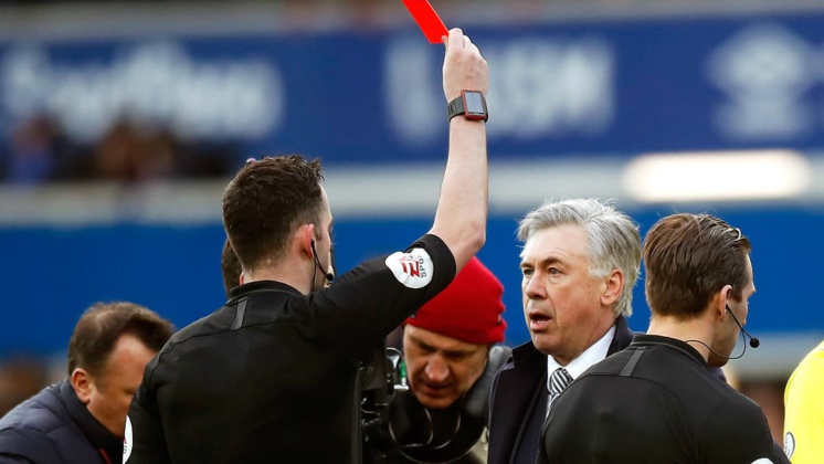 Ancelotti : " les  arbitres…"