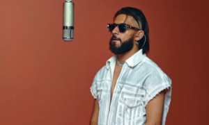 ElGrandeToto enflamme la toile en dévoilant son nouveau tube "Weld Laadoul" ElGrandeToto enflamme la toile en dévoilant son nouveau tube "Weld Laadoul"