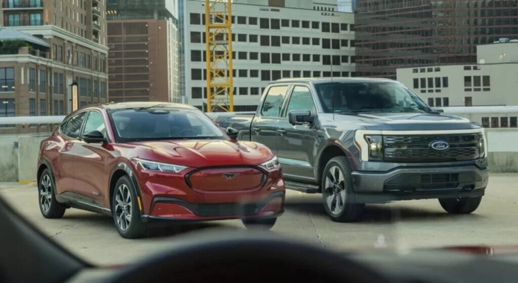 Ford Revoit sa Stratégie Électrique : Un Pas en Arrière pour un Meilleur Avenir Ford Revoit sa Stratégie Électrique : Un Pas en Arrière pour un Meilleur Avenir