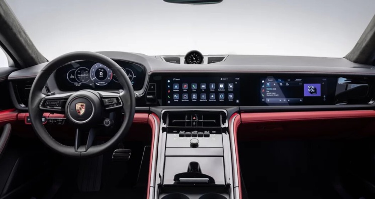 ​Porsche dévoile l'intérieur de la nouvelle Panamera