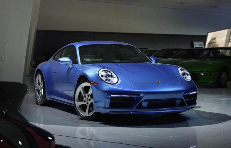 Porsche 911 Sally Special : Quand l'art automobile rencontre le dessin animé « Cars » Porsche 911 Sally Special : Quand l'art automobile rencontre le dessin animé « Cars »