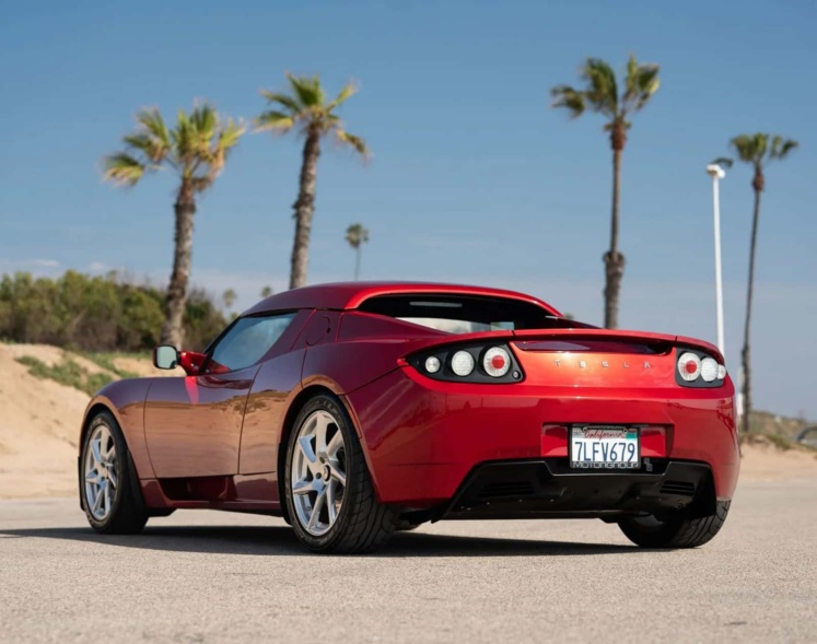 Tesla libère tous les brevets et documents du premier Roadster en open source Tesla libère tous les brevets et documents du premier Roadster en open source