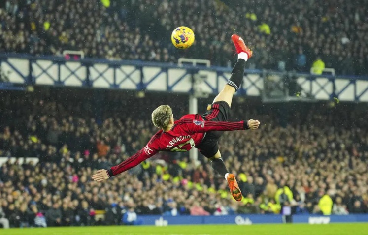 Premier League : avec Amrabat, Manchester United enfonce Everton Premier League : avec Amrabat, Manchester United enfonce Everton