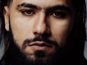 ElGrandeToto électrise avec son nouvel album "27" ElGrandeToto électrise avec son nouvel album "27"