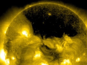 NASA : Le danger du Trou Solaire susciterait un risque sur l’Internet mondial NASA : Le danger du Trou Solaire susciterait un risque sur l’Internet mondial