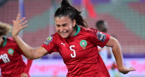 CAF Awards : Nesryn El Chad remporte le prix de la "Jeune Joueuse de l'année" CAF Awards : Nesryn El Chad remporte le prix de la "Jeune Joueuse de l'année"