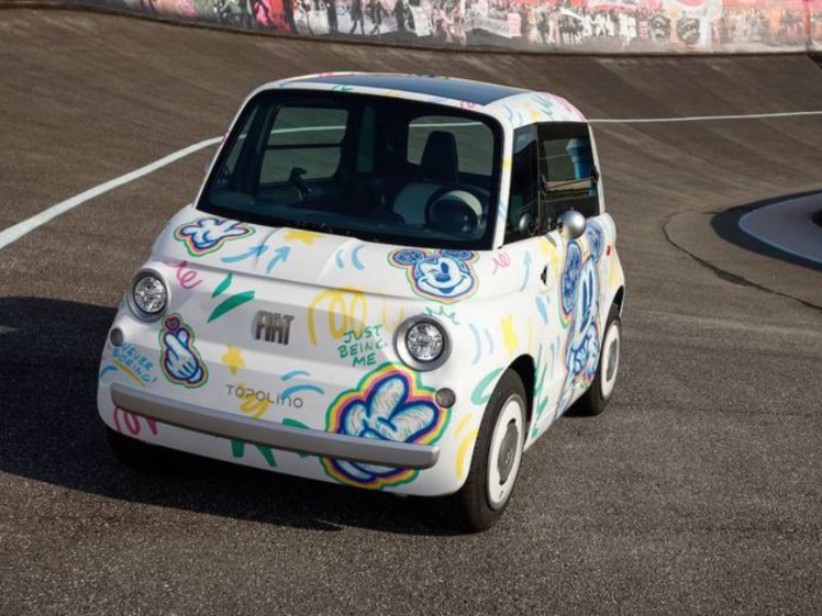 FIAT et Disney célèbrent 100 ans de magie avec Mickey Mouse FIAT et Disney célèbrent 100 ans de magie avec Mickey Mouse