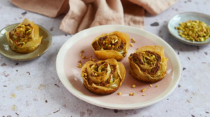 Les roses filo à la crème de pistaches Les roses filo à la crème de pistaches