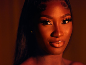 Hypé : Aya Nakamura sort une nouvelle chanson Hypé : Aya Nakamura sort une nouvelle chanson