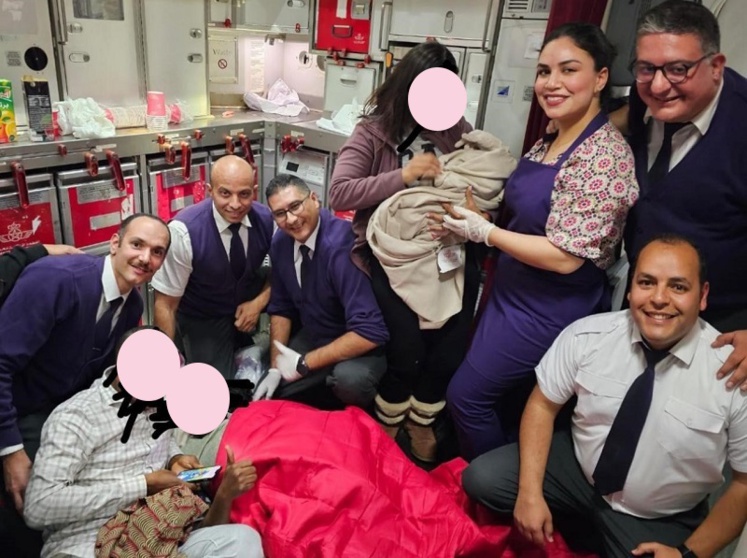 Une naissance époustouflante à bord du vol Casablanca-Montréal de la RAM