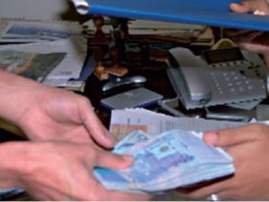 La corruption prospère, dans l’indifférence générale La corruption prospère, dans l’indifférence générale