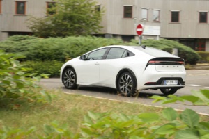 La Toyota Prius Hybride : Le nouveau champion de la propreté automobile La Toyota Prius Hybride : Le nouveau champion de la propreté automobile