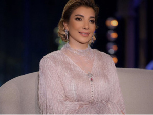 Asalah Nasri rayonne en caftan marocain dans l"émission 'Alf Lila Wa Lila'"