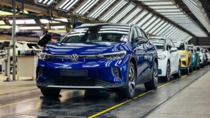 Volkswagen dans la tourmente : La production de modèles électriques suspendue !