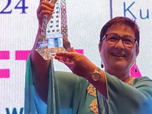 Le Pr Raja Récompensée à Kuala Lumpur