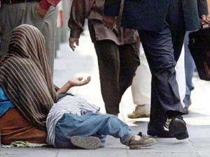 Et si on parlait de cette mendicité observée dans les rues et espaces publics au Maroc Et si on parlait de cette mendicité observée dans les rues et espaces publics au Maroc