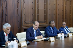 Dialogue social et la nécessité de parvenir à un accord avant le 1er mai Dialogue social et la nécessité de parvenir à un accord avant le 1er mai