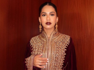 Manal Benchlikha : l'étoile radieuse de l'Emmy Gala à Dubaï Manal Benchlikha : l'étoile radieuse de l'Emmy Gala à Dubaï