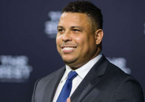 Ronaldo cède le club de Cruzeiro pour 117 millions de dollars