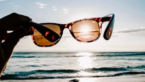Les lunettes de soleil : une protection essentielle contre les rayons UV Les lunettes de soleil : une protection essentielle contre les rayons UV