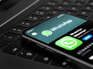Update : WhatsApp permettra le partage de fichiers sans internet ! Update : WhatsApp permettra le partage de fichiers sans internet !