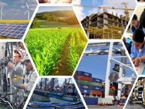 25 ans de Règne : Une Transformation Économique Radicale 25 ans de Règne : Une Transformation Économique Radicale