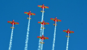 Les FAR éblouissent avec des shows aériens pour la fête du Trône Les FAR éblouissent avec des shows aériens pour la fête du Trône