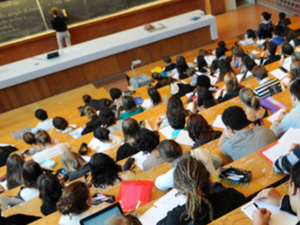 Universités à accès régulé : Augmentation du nombre de places pour les concours Universités à accès régulé : Augmentation du nombre de places pour les concours