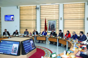 Ryad Mezzour : De l'Ouverture à la Souveraineté, la Nouvelle Ère de l'industrie marocaine Ryad Mezzour : De l'Ouverture à la Souveraineté, la Nouvelle Ère de l'industrie marocaine