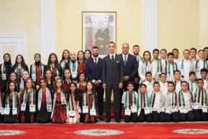 SAR le Prince Héritier Moulay El Hassan reçoit les enfants maqdessis SAR le Prince Héritier Moulay El Hassan reçoit les enfants maqdessis